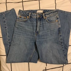 High-waisted Mom Jeans